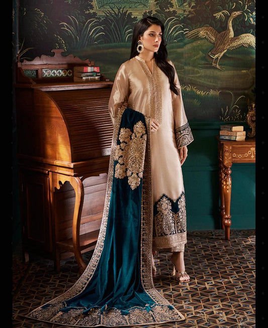 Zainab Chotani Mysoori / Brocade With Velvet Shawl Wedding & Party Wear 2025