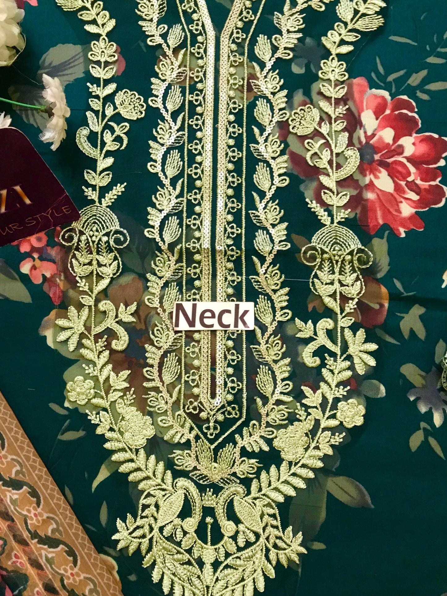 Zainab Chottani Wz 216 Premium Pure Lawn WIth Chiffon Duppata 2025