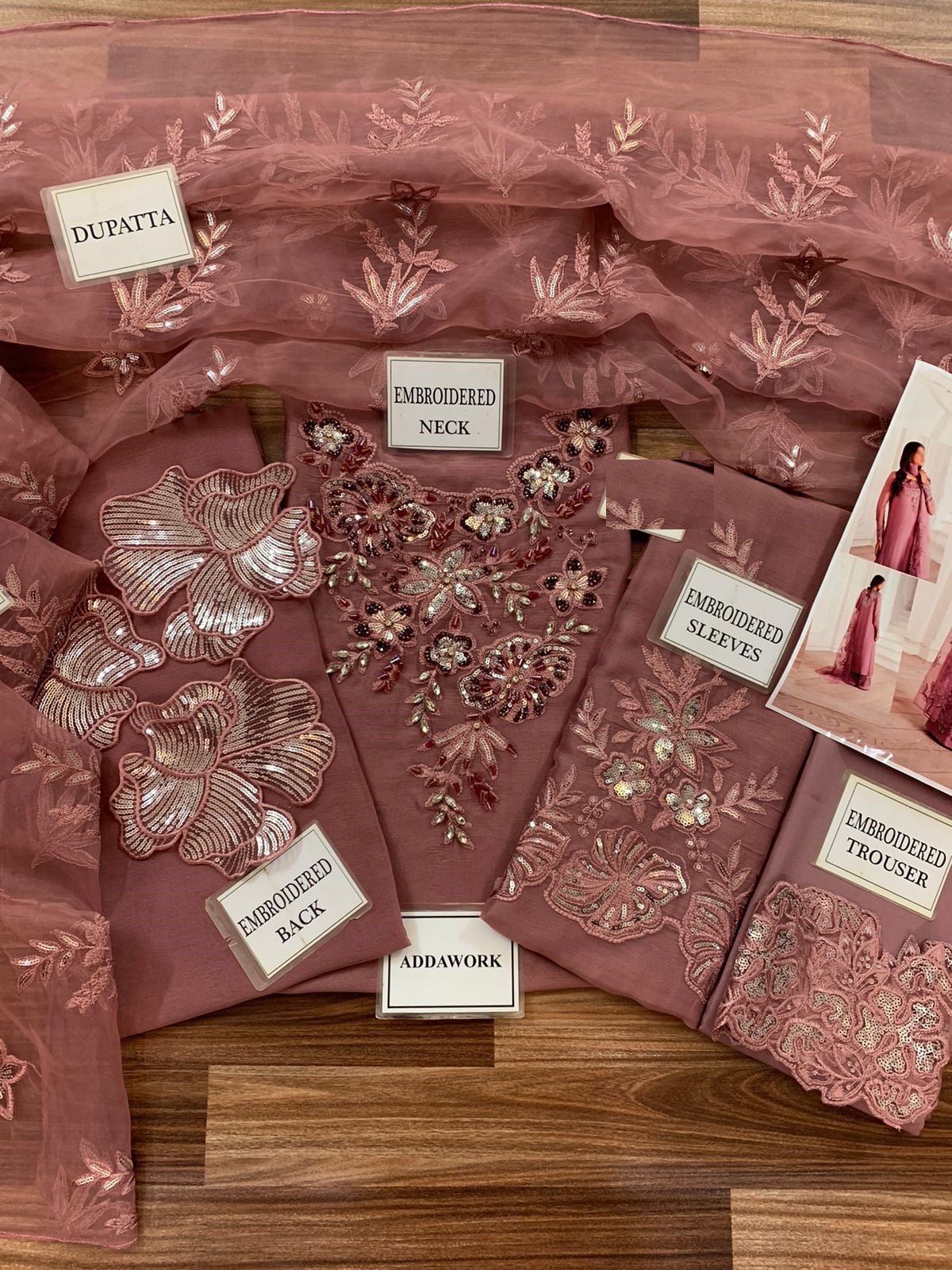 Iznik Wz-20 Cationic Chiffon Beautiful Dress 2025