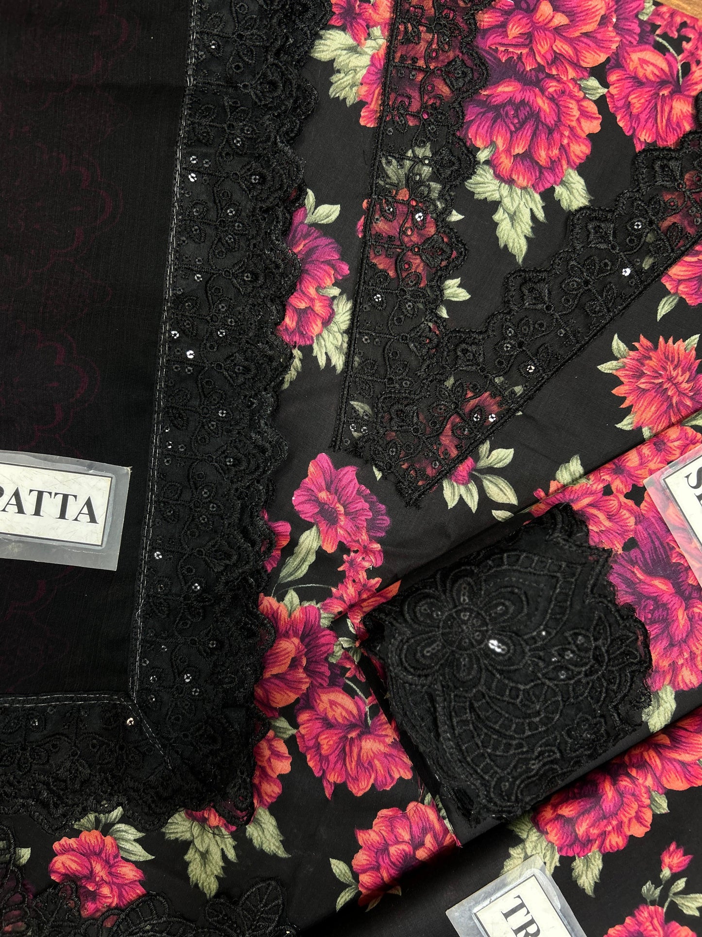 Baroque Wz-73 Luxury Lawn Dress With Crinkle Chiffon Duppata 25