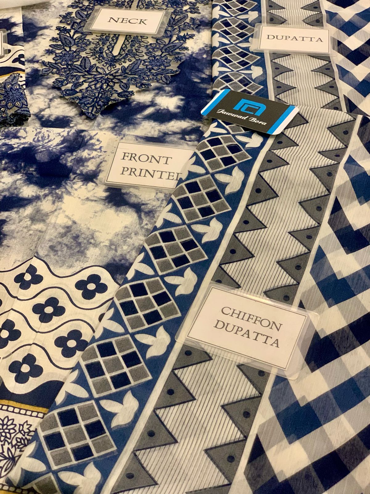 Sapphire Beautiful Design D-210 3 Colors Luxury Pure Lawn Embroidered Dress 2025